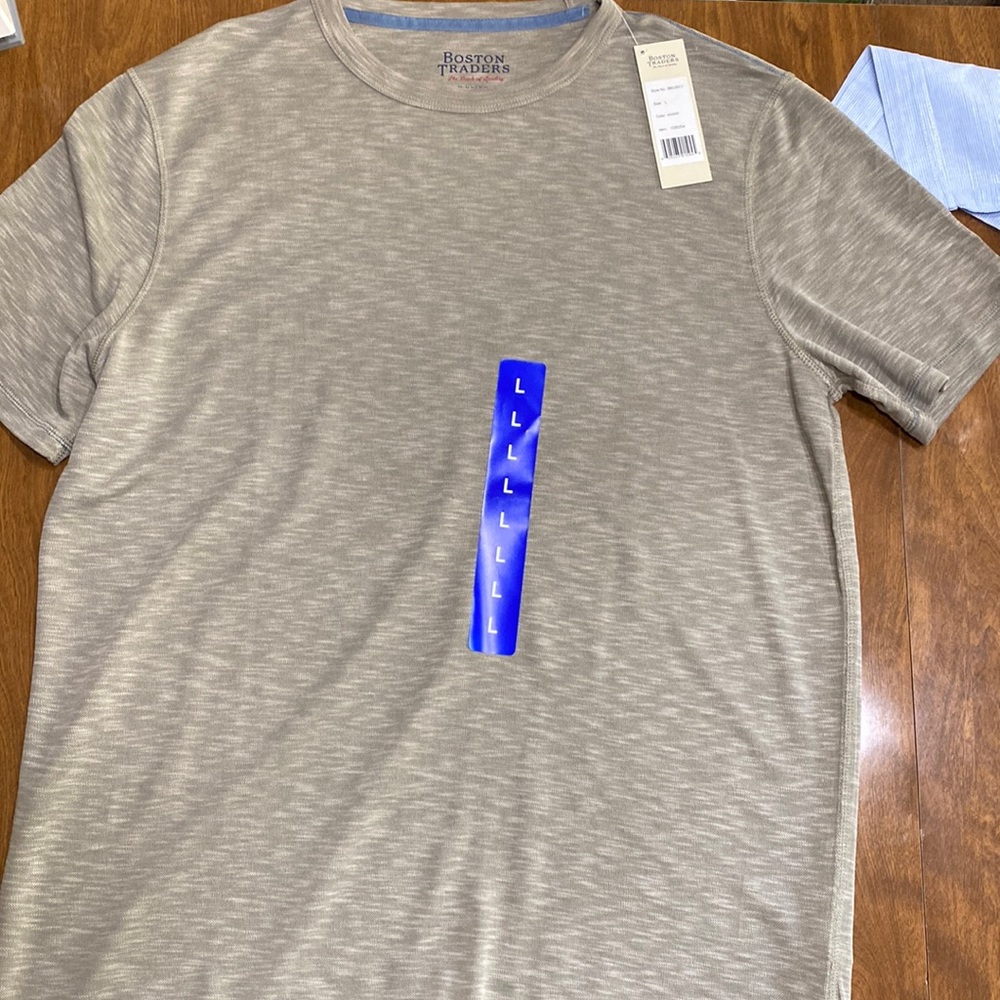 Boston traders khaki color t shirt with tags, never worn